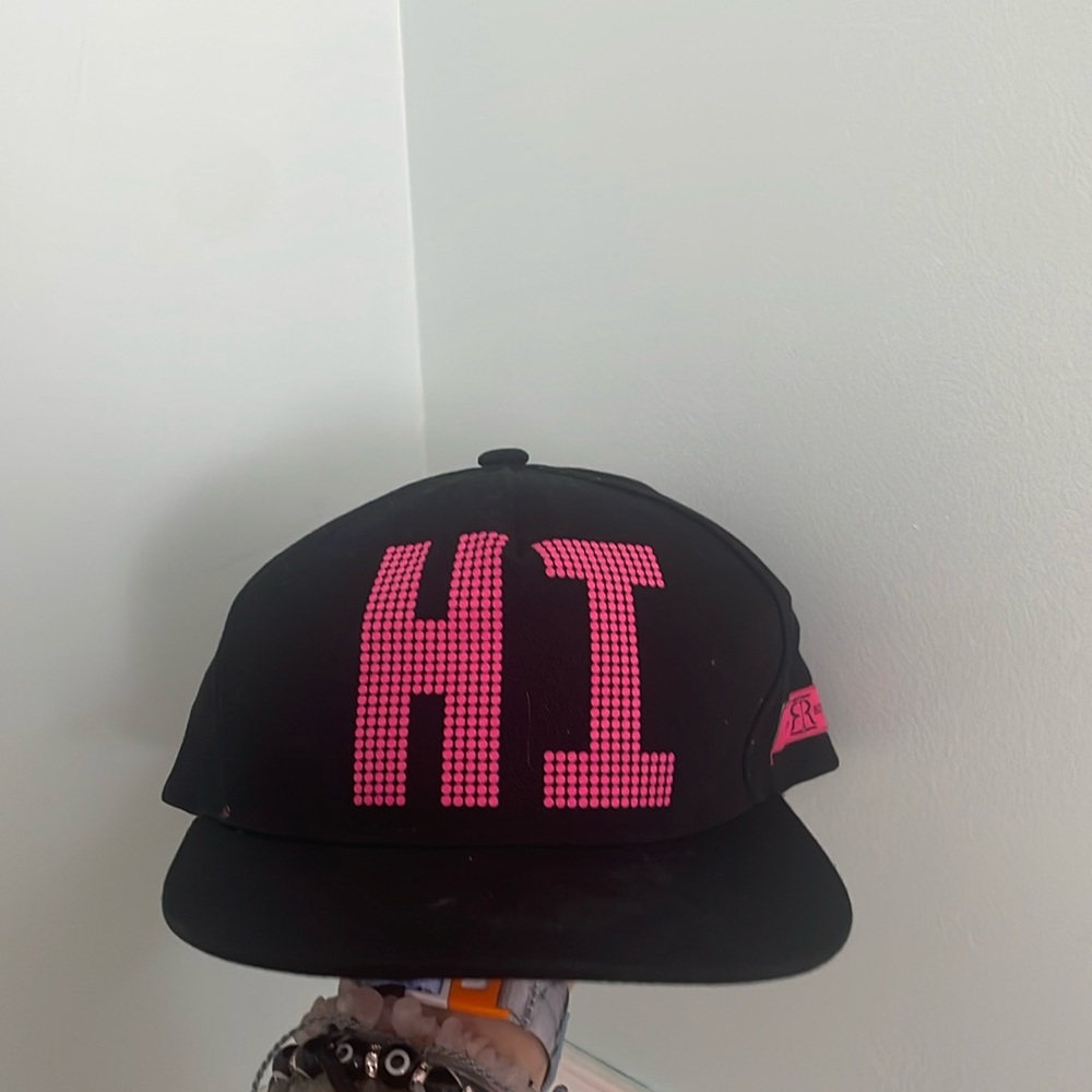 Robin Ruth hat, gently used from a smoke free home, 2000s vibe